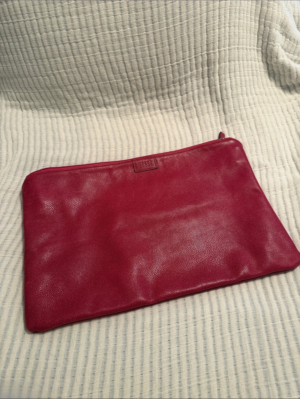 Moore & Giles genuine leather tech pouch - Laptop Sleeve - Red Leather Zip